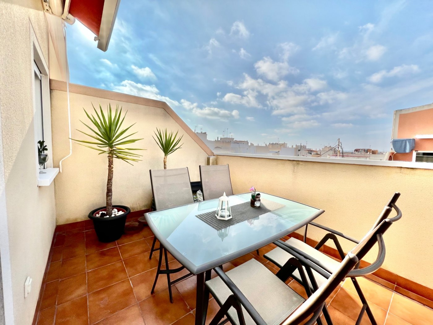 2 Bed, 1 Bath, ApartmentFor Sale, Torrevieja, Alicante
