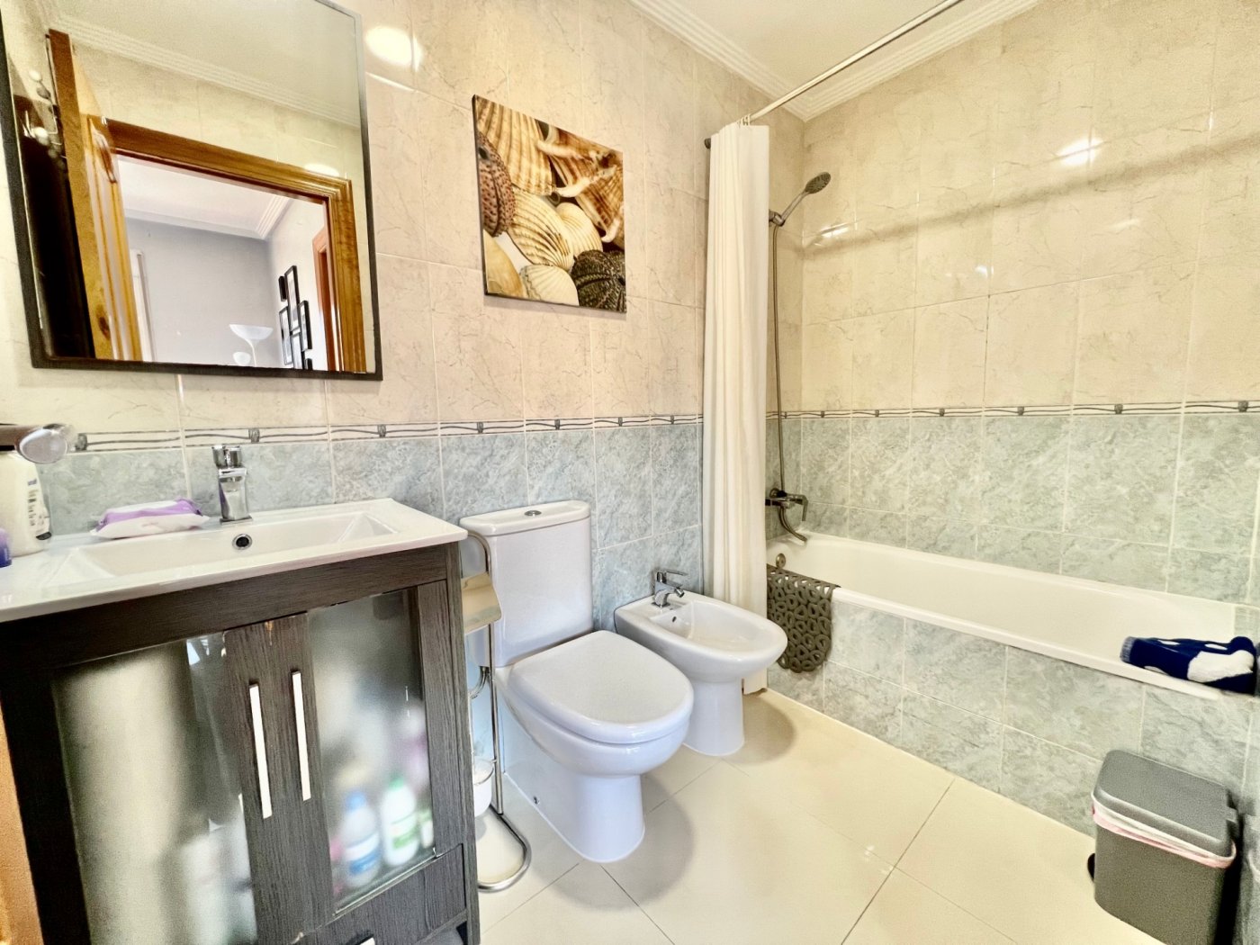 2 Bed, 1 Bath, ApartmentFor Sale, Torrevieja, Alicante