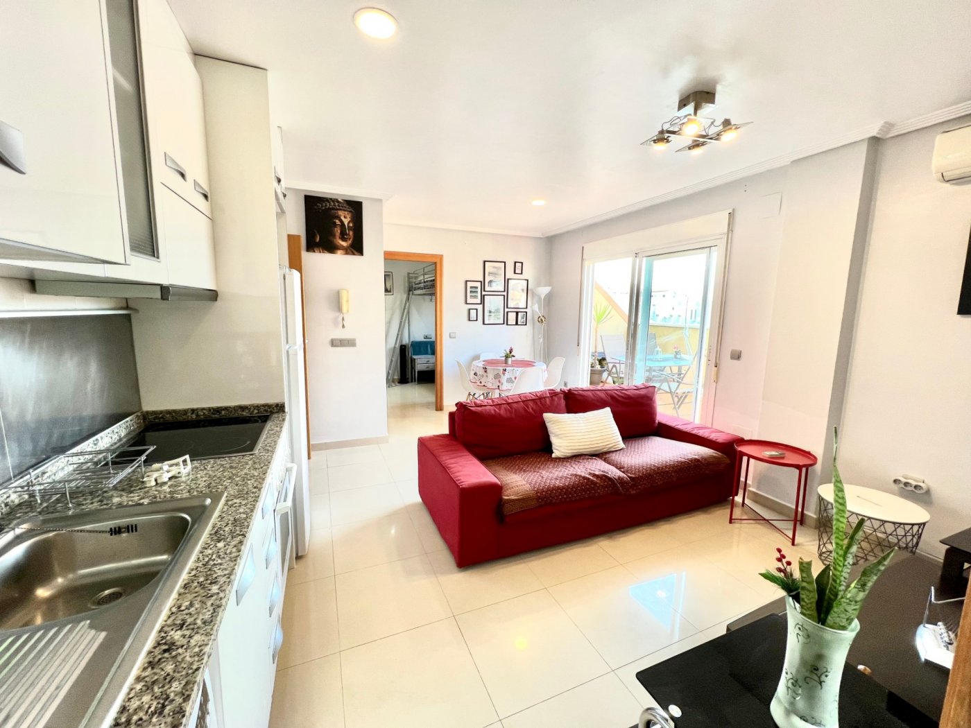 2 Bed, 1 Bath, ApartmentFor Sale, Torrevieja, Alicante