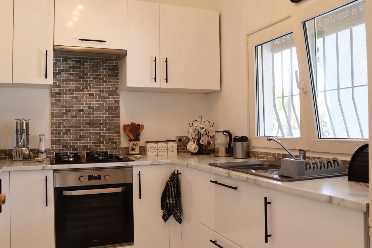 5 Bed, 2 Bath, HouseFor Sale, Jalon Valley, Alicante