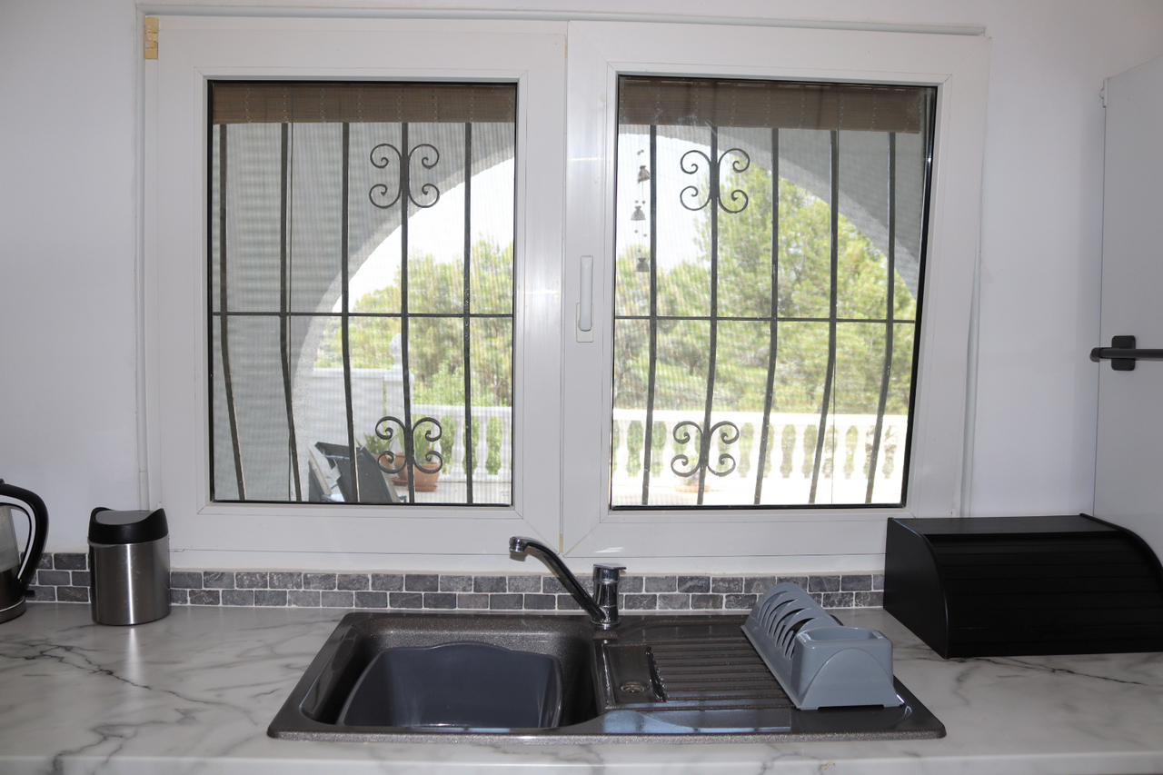 5 Bed, 2 Bath, HouseFor Sale, Jalon Valley, Alicante