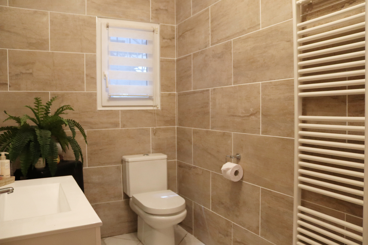 5 Bed, 2 Bath, HouseFor Sale, Jalon Valley, Alicante