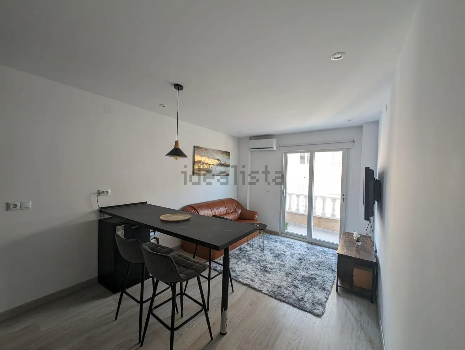 2 Bed, 1 Bath, ApartmentFor Sale, Torrevieja, Alicante