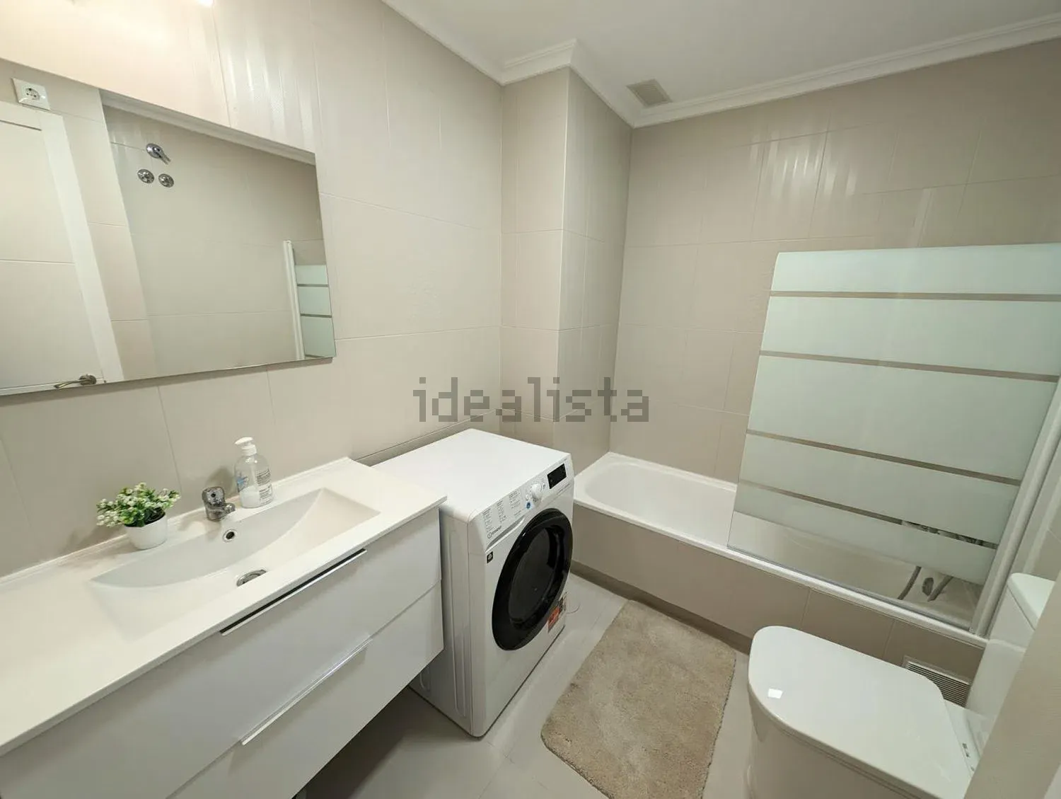 2 Bed, 1 Bath, ApartmentFor Sale, Torrevieja, Alicante