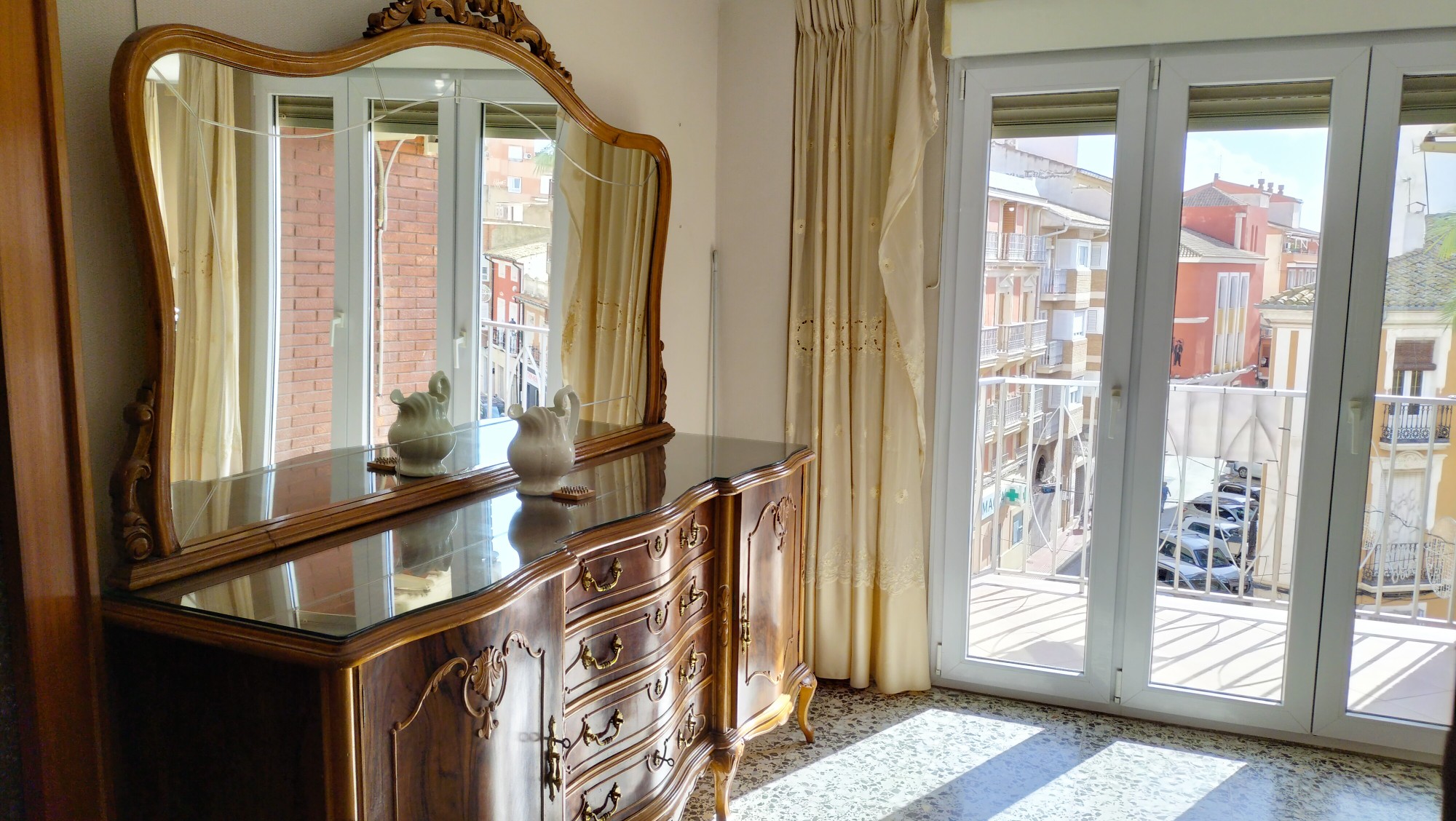 3 Bed, 1 Bath, ApartmentFor Sale, Sax, Alicante