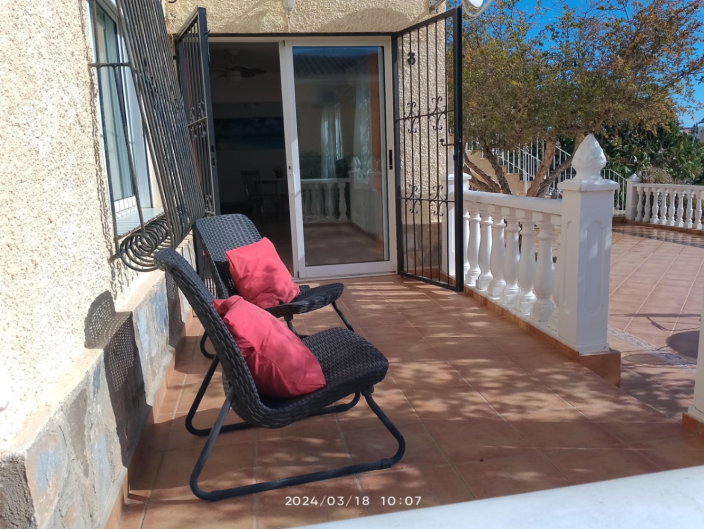 7 Bed, 2 Bath, HouseFor Sale, Torrevieja, Alicante