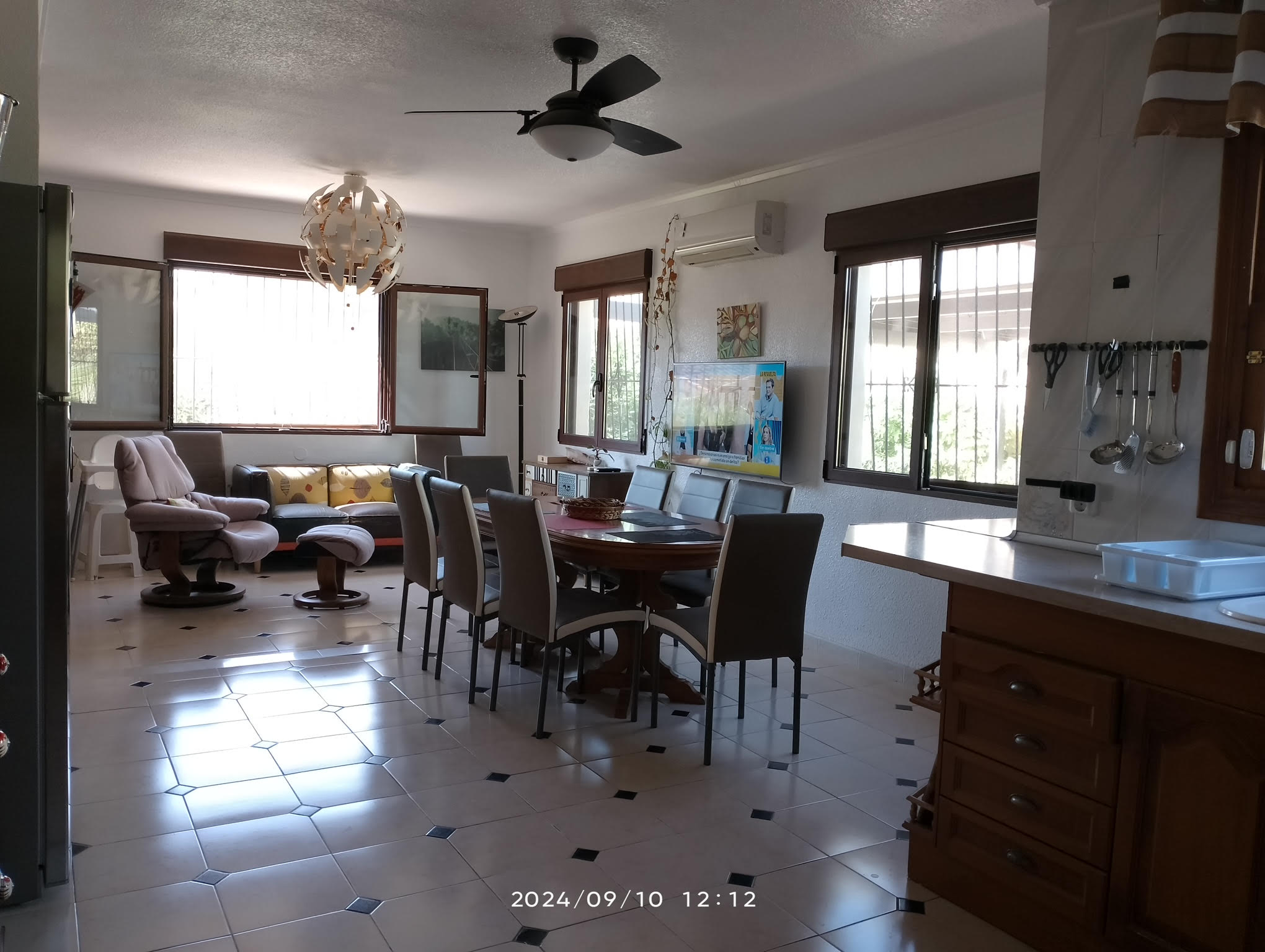 7 Bed, 2 Bath, HouseFor Sale, Torrevieja, Alicante