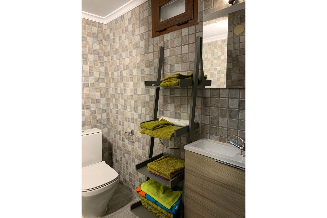 6 Bed, 3 Bath, HouseFor Sale, Jalon, Alicante