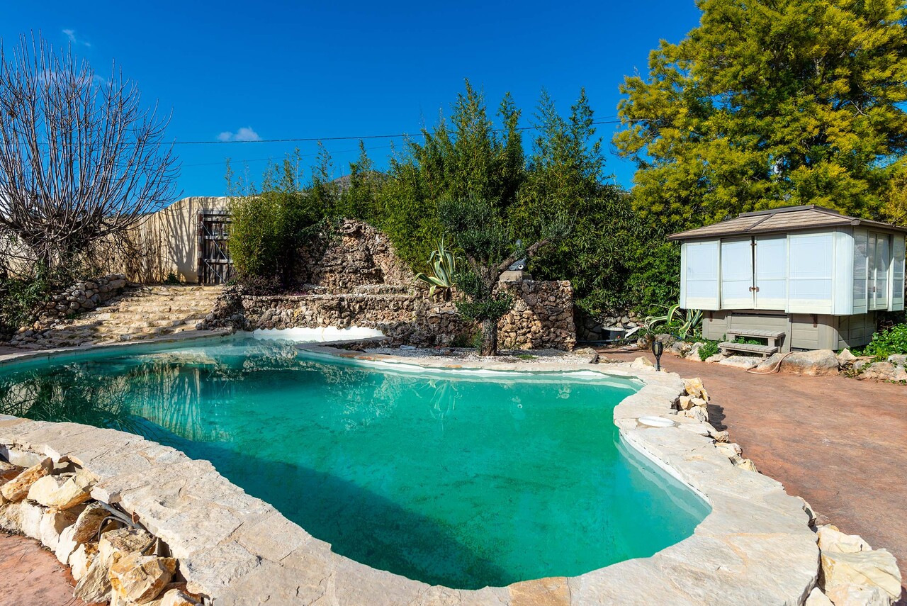 6 Bed, 3 Bath, HouseFor Sale, Jalon, Alicante