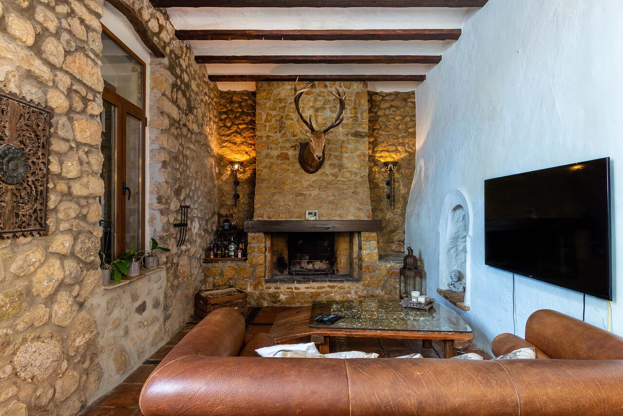 6 Bed, 3 Bath, HouseFor Sale, Jalon, Alicante