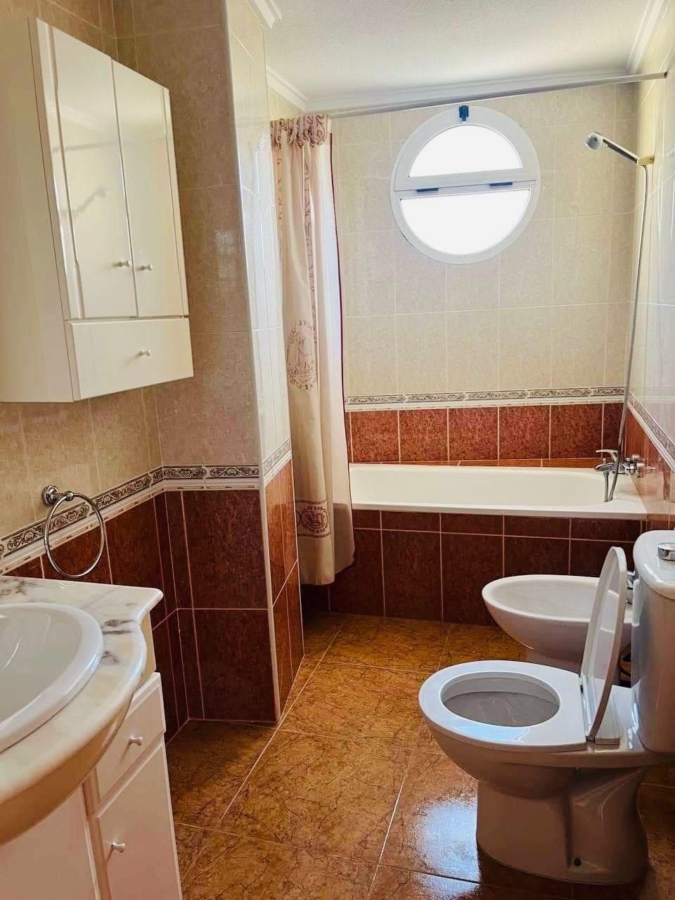 2 Bed, 1 Bath, ApartmentFor Sale, Torrevieja, Alicante