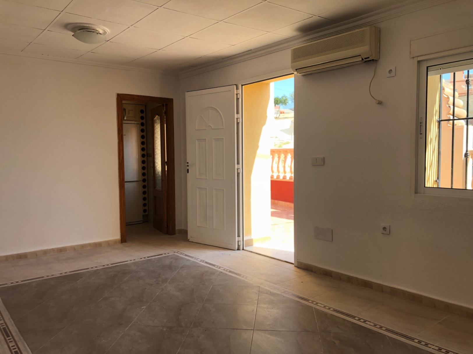 3 Bed, 2 Bath, HouseFor Sale, San Miguel de Salinas, Alicante