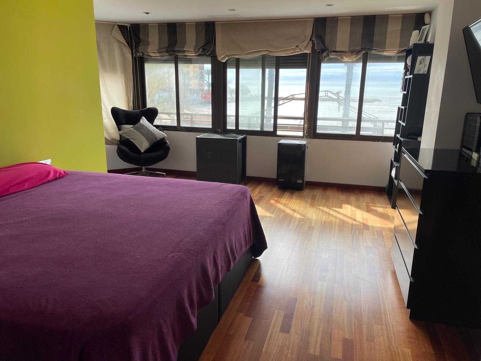 4 Bed, 3 Bath, ApartmentFor Sale, Torrevieja, Alicante