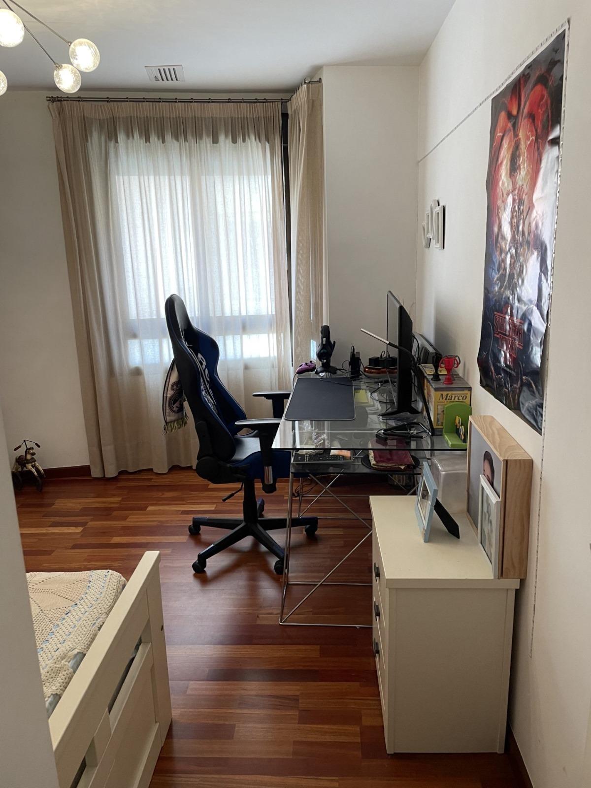 4 Bed, 3 Bath, ApartmentFor Sale, Torrevieja, Alicante