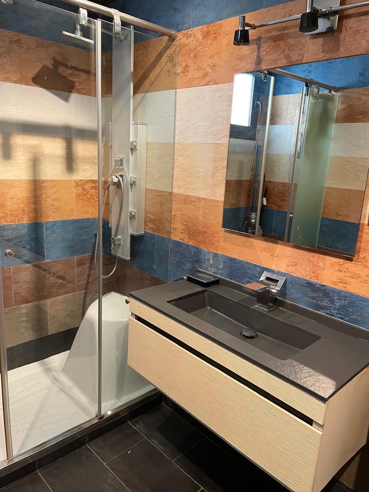 4 Bed, 3 Bath, ApartmentFor Sale, Torrevieja, Alicante