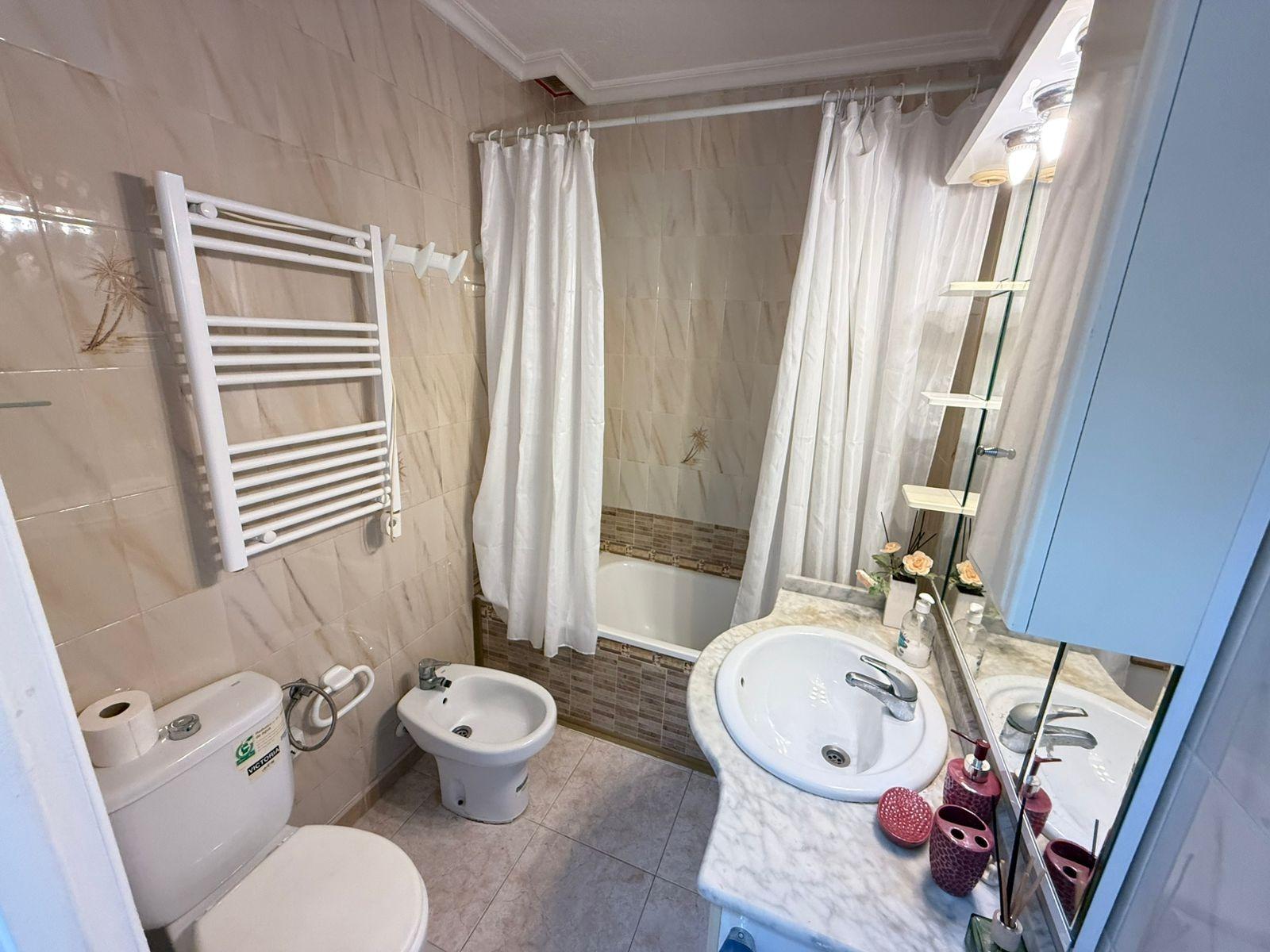 2 Bed, 2 Bath, HouseFor Sale, Torrevieja, Alicante