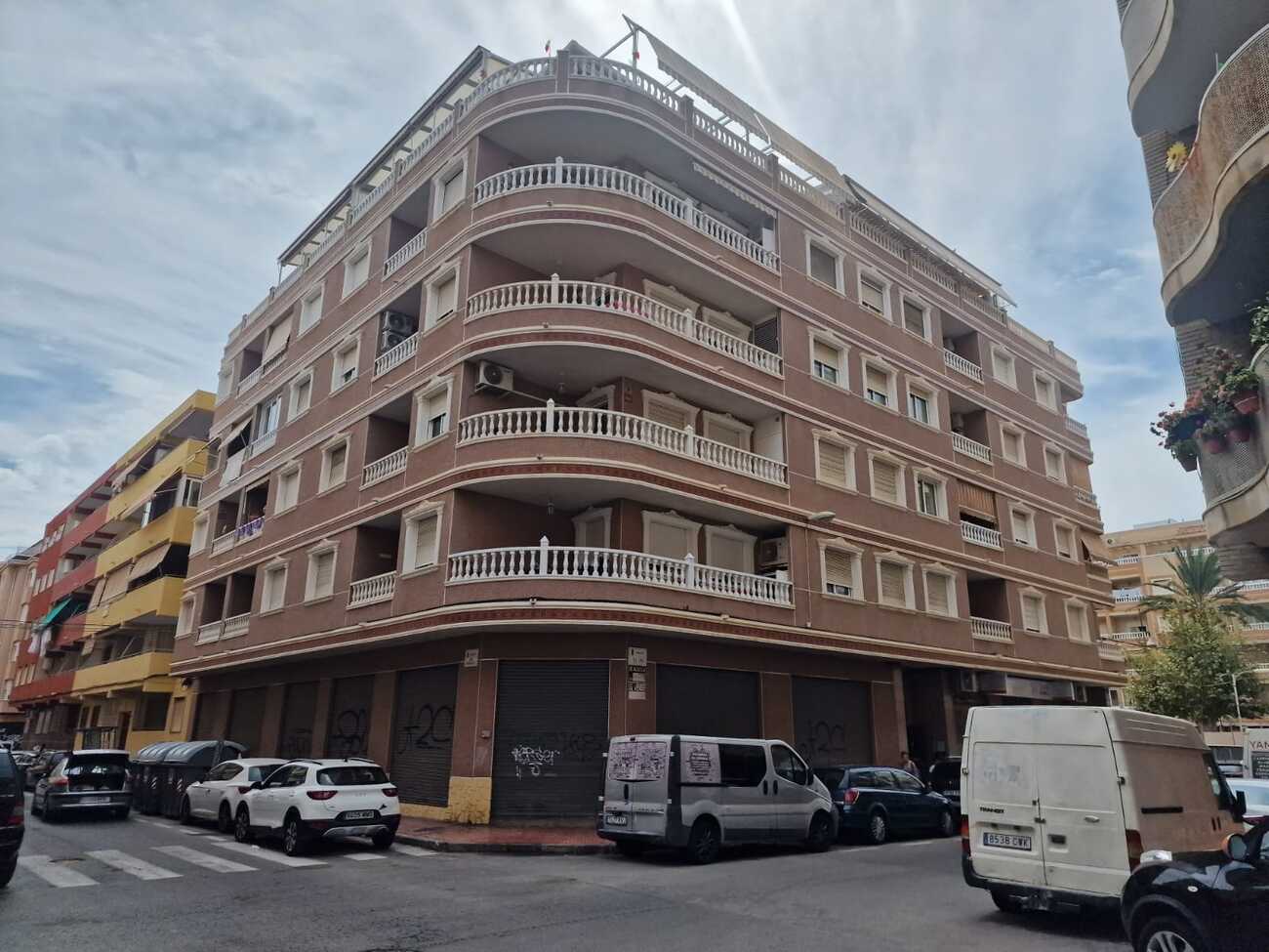 2 Bed, 1 Bath, ApartmentFor Sale, Torrevieja, Alicante