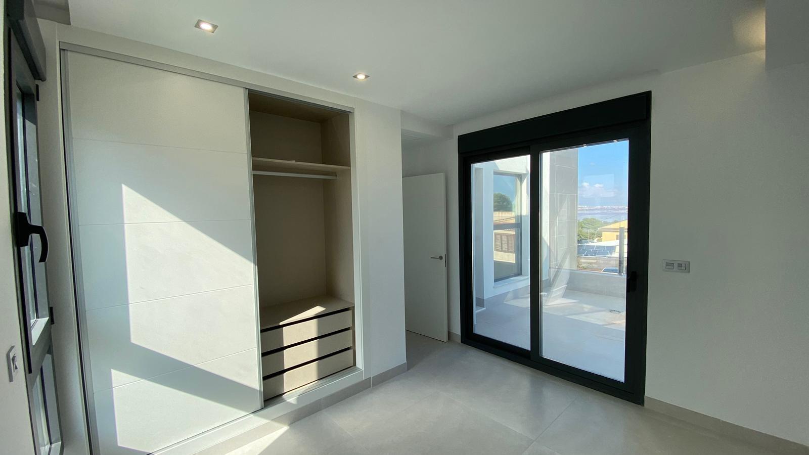 3 Bed, 2 Bath, HouseFor Sale, Torrevieja, Alicante