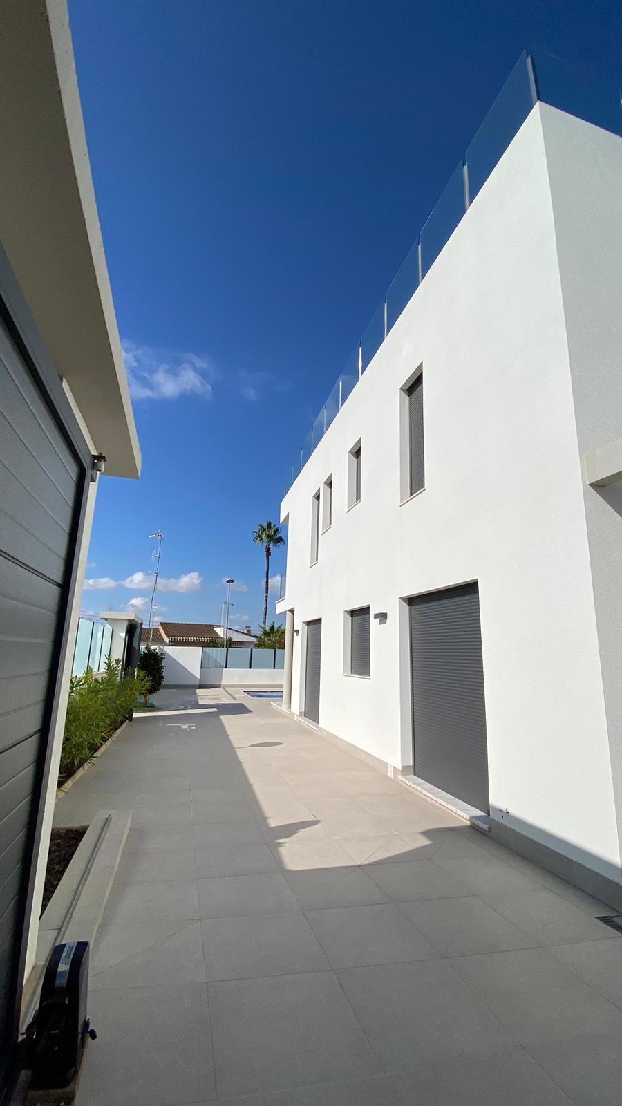 3 Bed, 2 Bath, HouseFor Sale, Torrevieja, Alicante