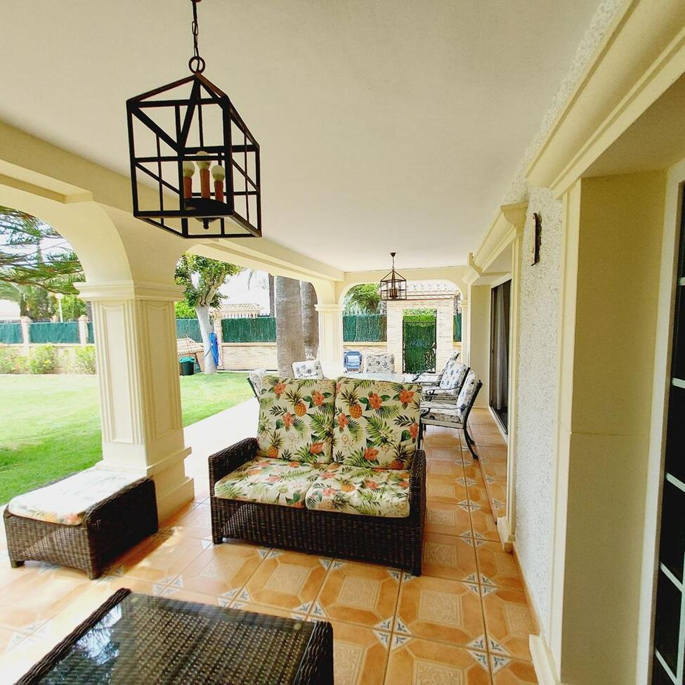 7 Bed, 3 Bath, HouseFor Sale, Orihuela Costa, Alicante