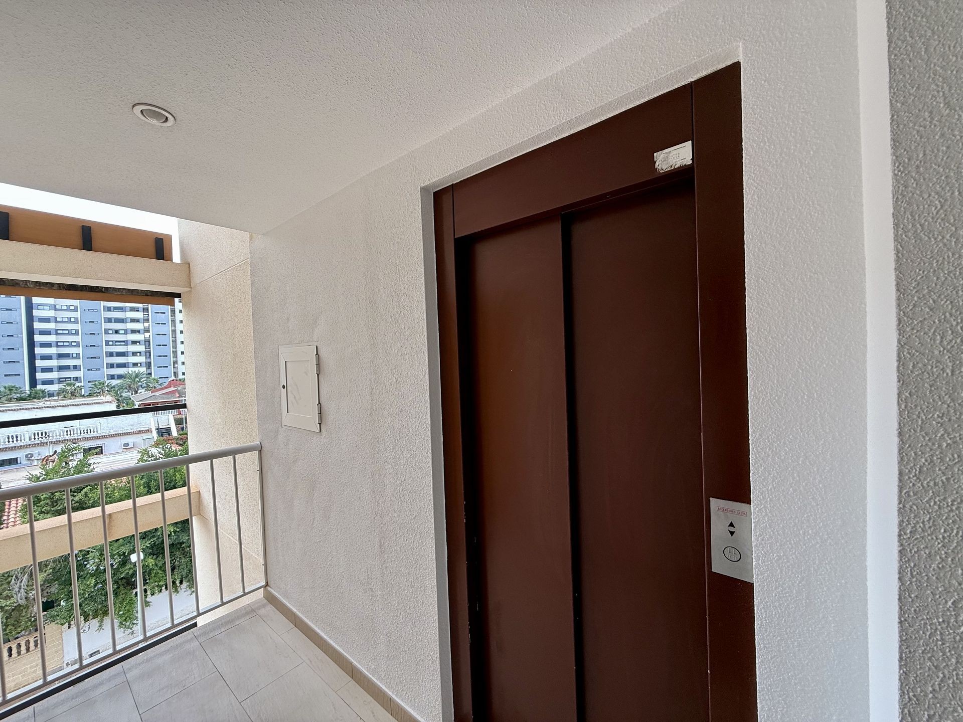 2 Bed, 1 Bath, ApartmentFor Sale, Torrevieja, Alicante