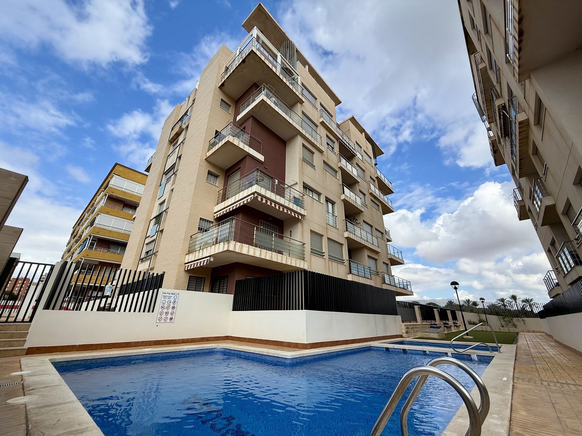 2 Bed, 1 Bath, ApartmentFor Sale, Torrevieja, Alicante