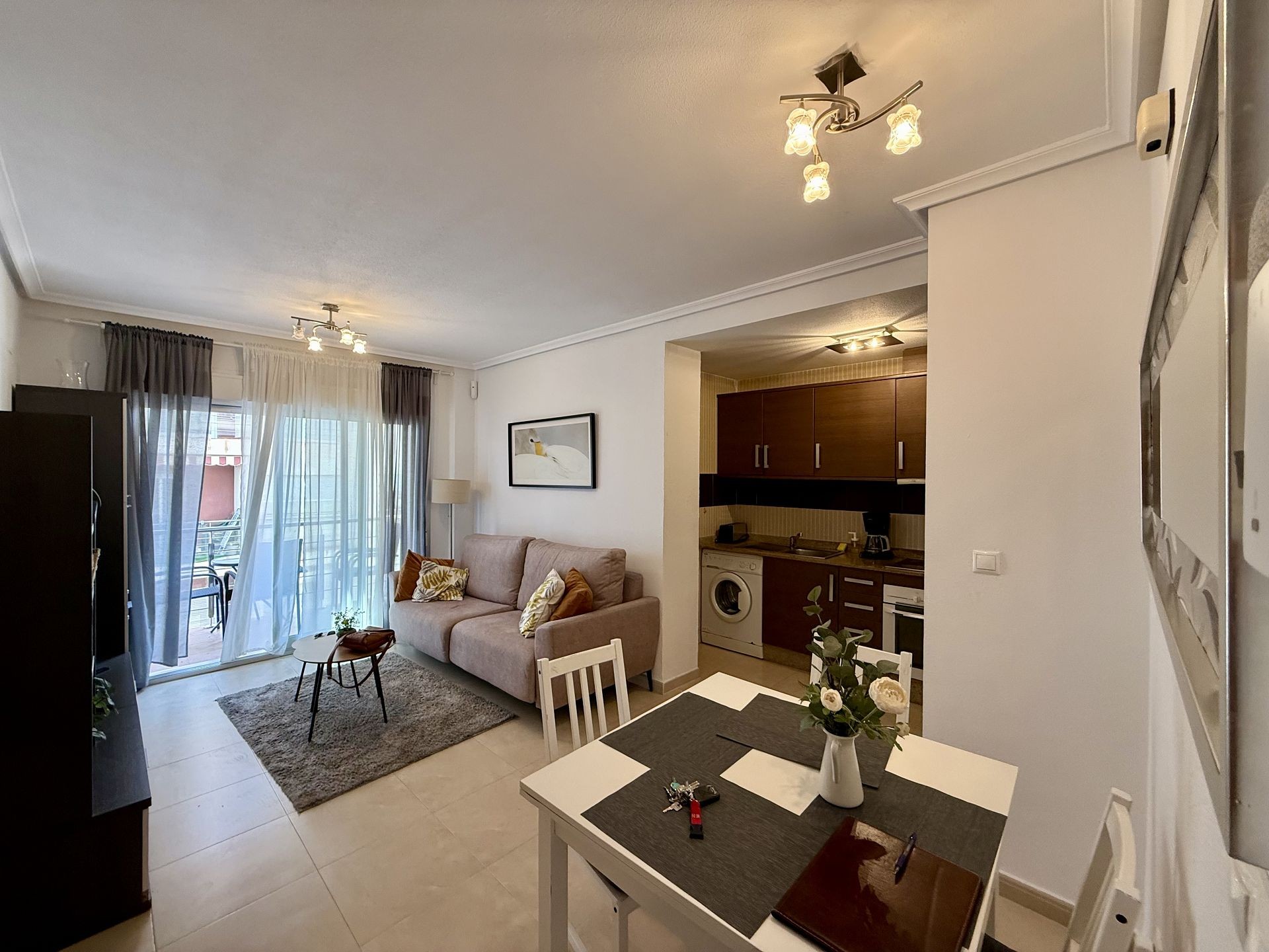 2 Bed, 1 Bath, ApartmentFor Sale, Torrevieja, Alicante