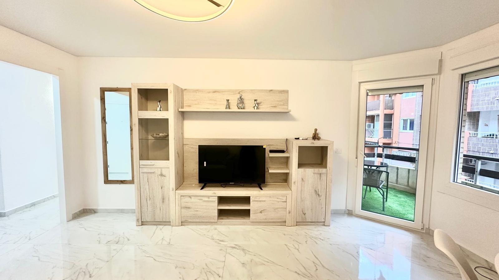 3 Bed, 2 Bath, ApartmentFor Sale, Torrevieja, Alicante