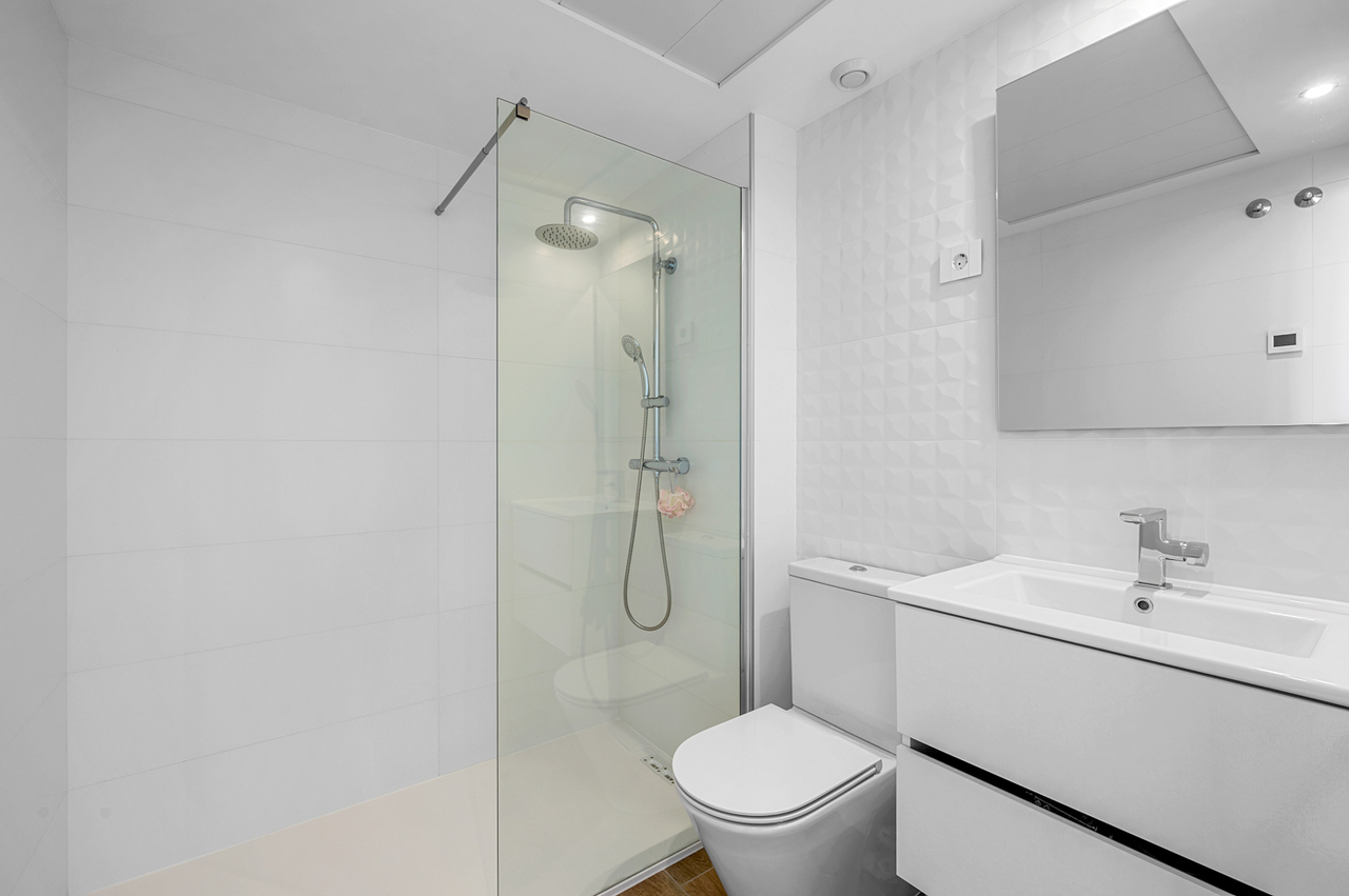 2 Bed, 2 Bath, ApartmentFor Sale, Punta Prima, Alicante