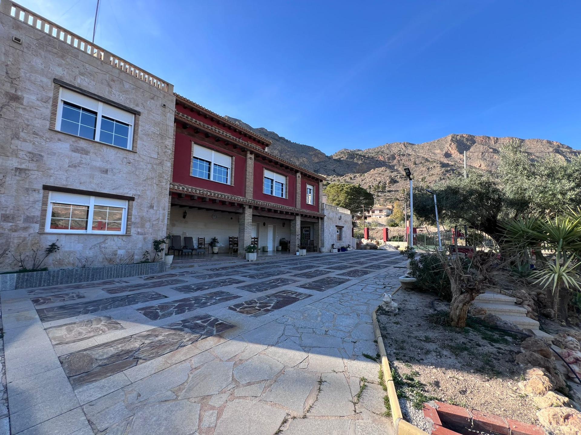 4 Bed, 3 Bath, HouseFor Sale, Orihuela, Alicante