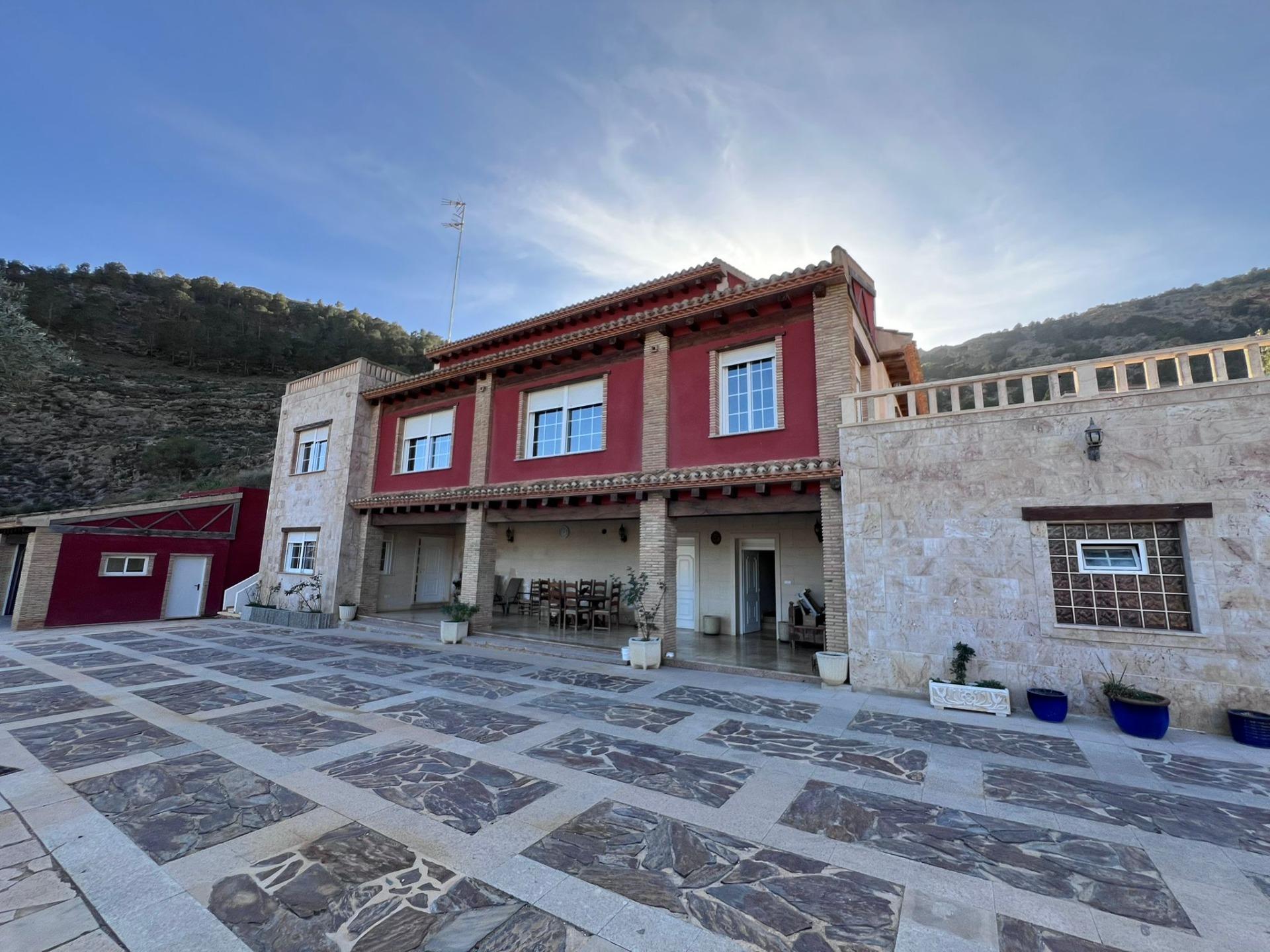 4 Bed, 3 Bath, HouseFor Sale, Orihuela, Alicante