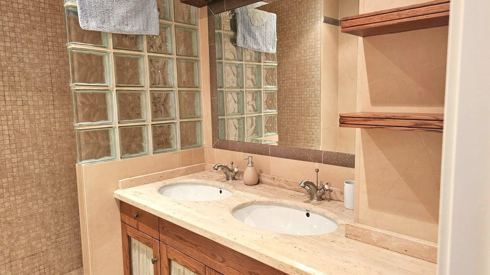 2 Bed, 2 Bath, ApartmentFor Sale, Torrevieja, Alicante