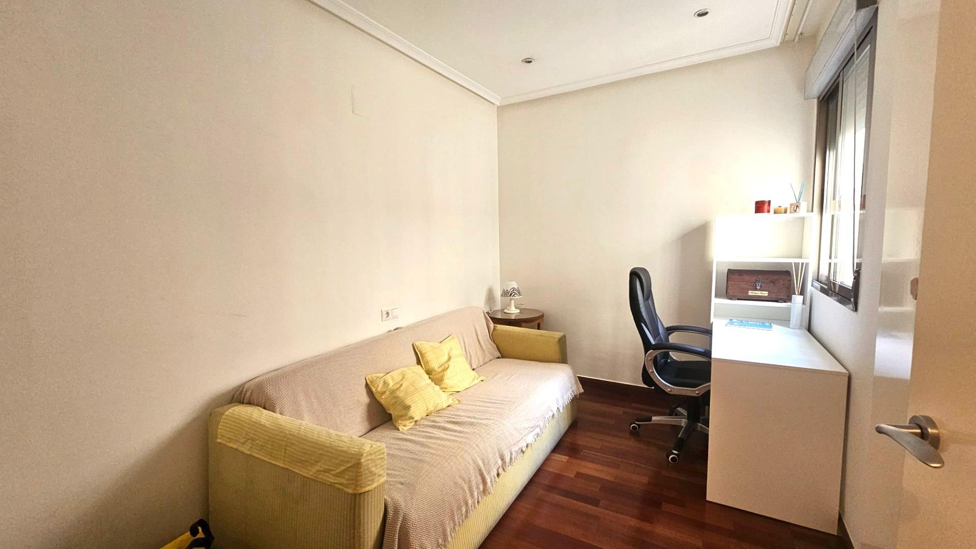 2 Bed, 2 Bath, ApartmentFor Sale, Torrevieja, Alicante