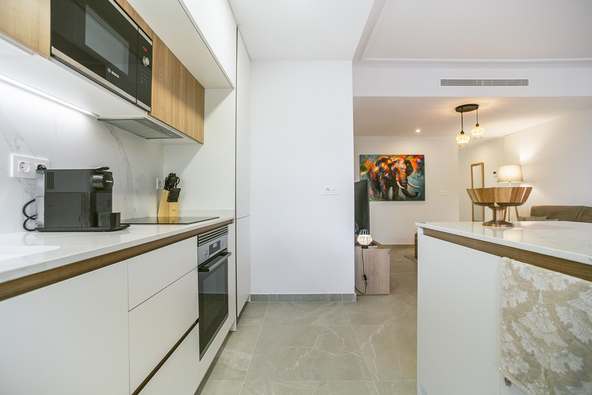 2 Bed, 2 Bath, ApartmentFor Sale, Torrevieja, Alicante