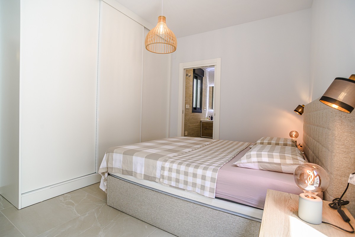 2 Bed, 2 Bath, ApartmentFor Sale, Torrevieja, Alicante