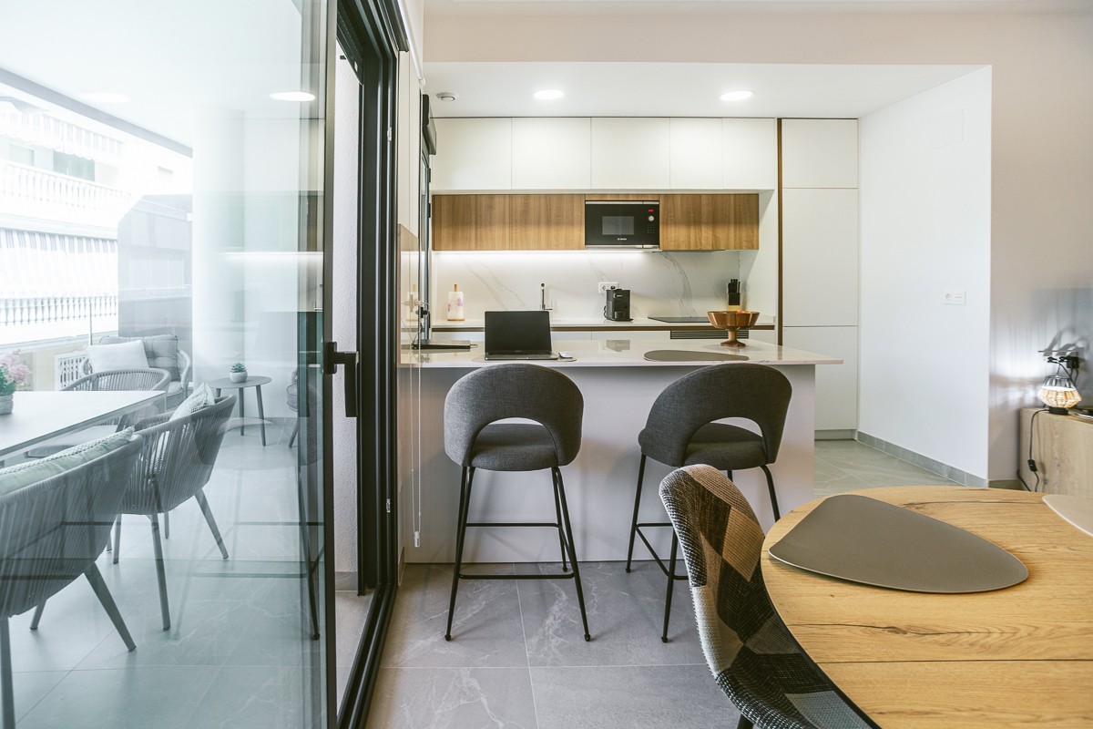 2 Bed, 2 Bath, ApartmentFor Sale, Torrevieja, Alicante