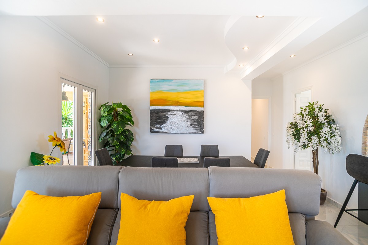 3 Bed, 3 Bath, HouseFor Sale, Torrevieja, Alicante