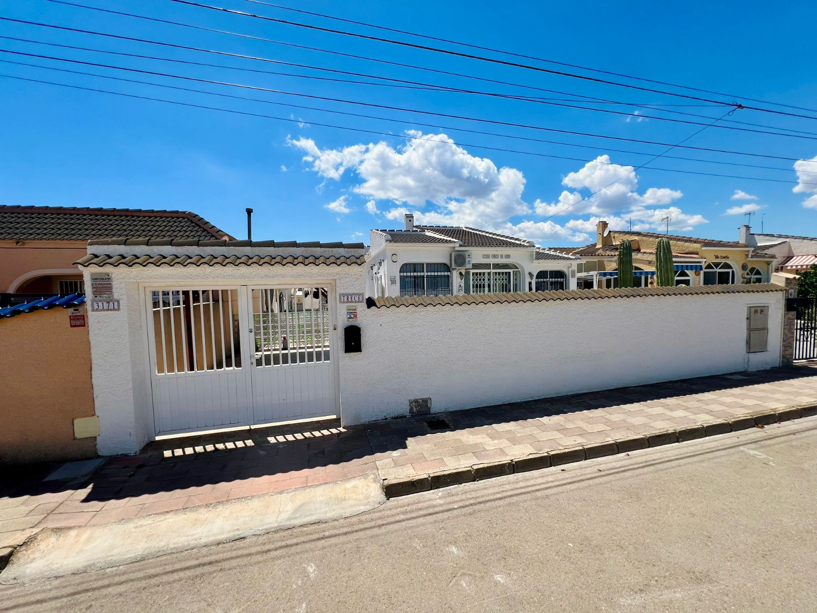 2 Bed, 1 Bath, HouseFor Sale, Torrevieja, Alicante