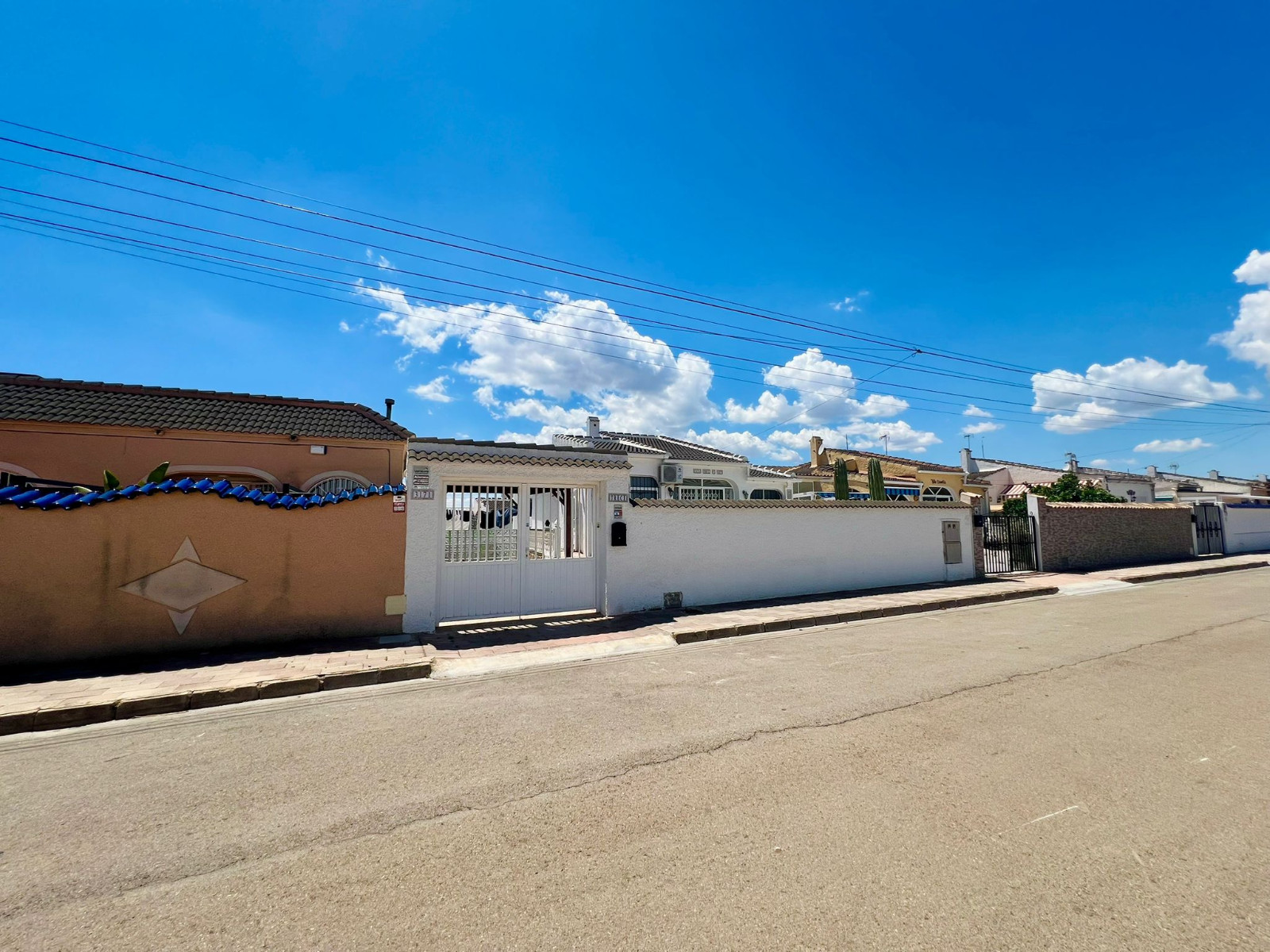 2 Bed, 1 Bath, HouseFor Sale, Torrevieja, Alicante