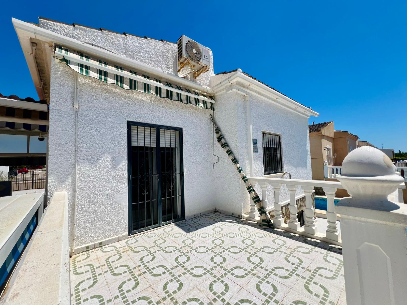 2 Bed, 1 Bath, HouseFor Sale, Torrevieja, Alicante