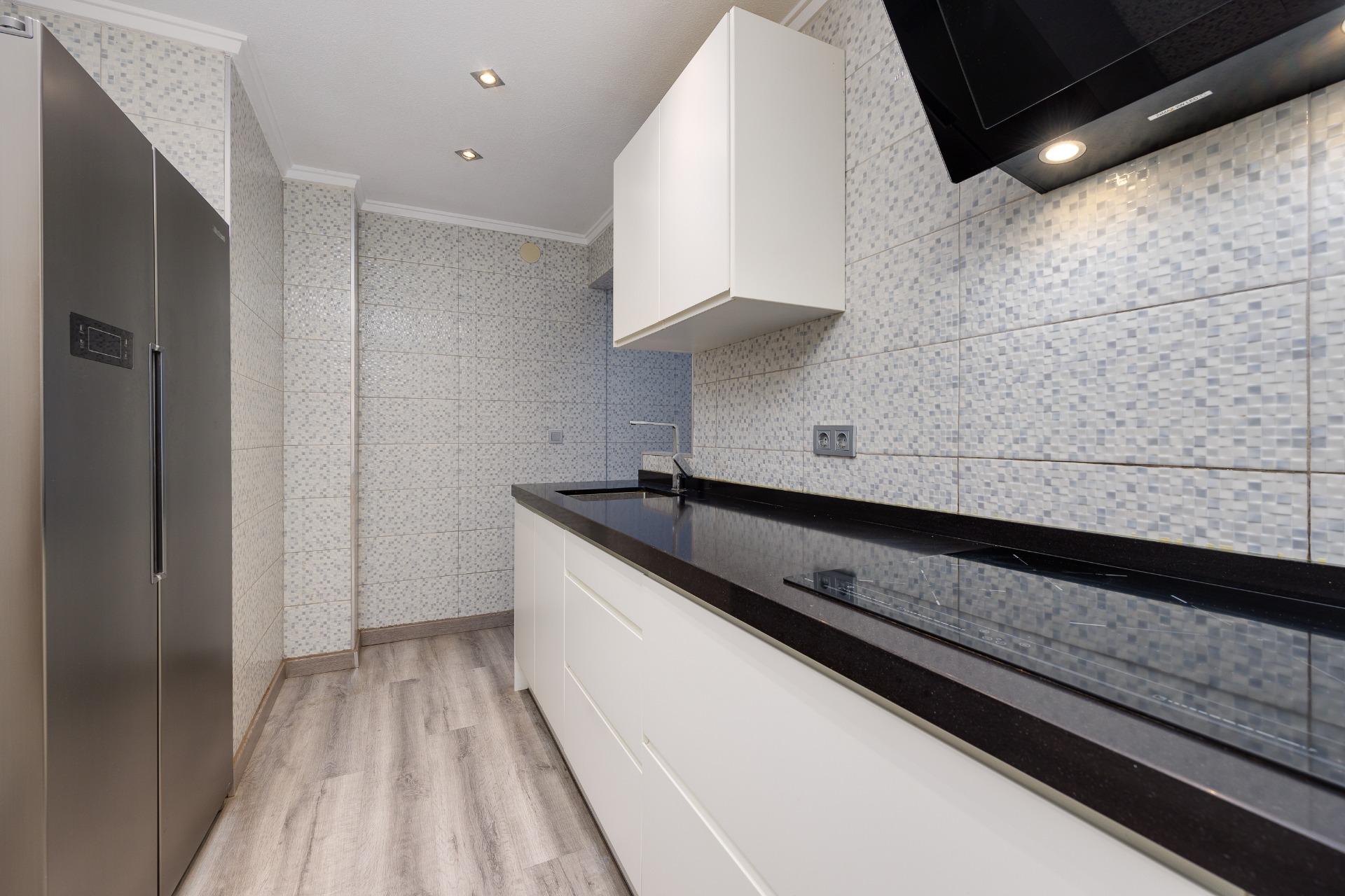 3 Bed, 2 Bath, ApartmentFor Sale, Torrevieja, Alicante