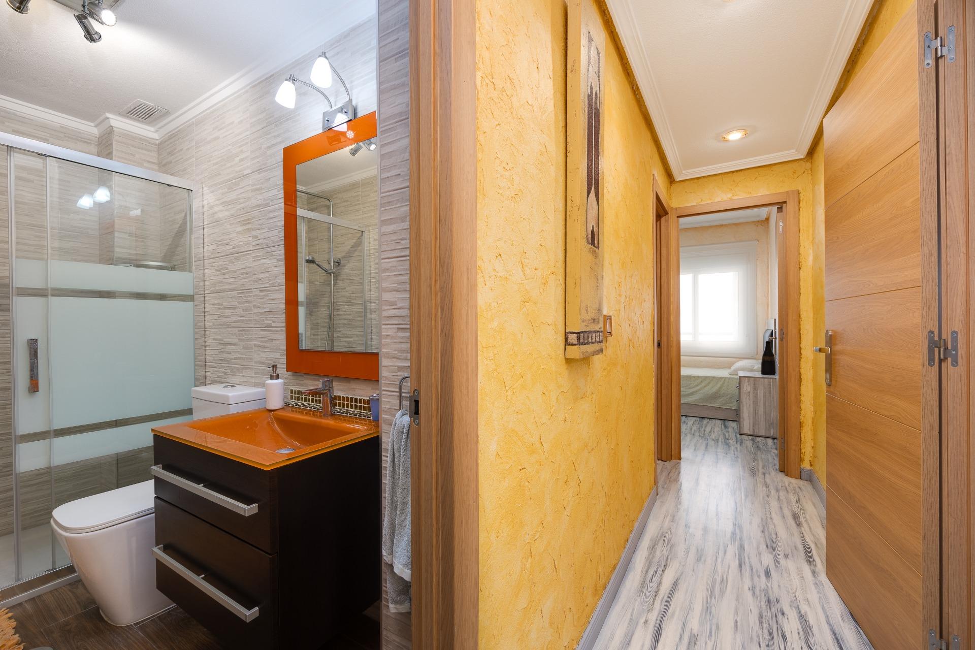 3 Bed, 2 Bath, ApartmentFor Sale, Torrevieja, Alicante