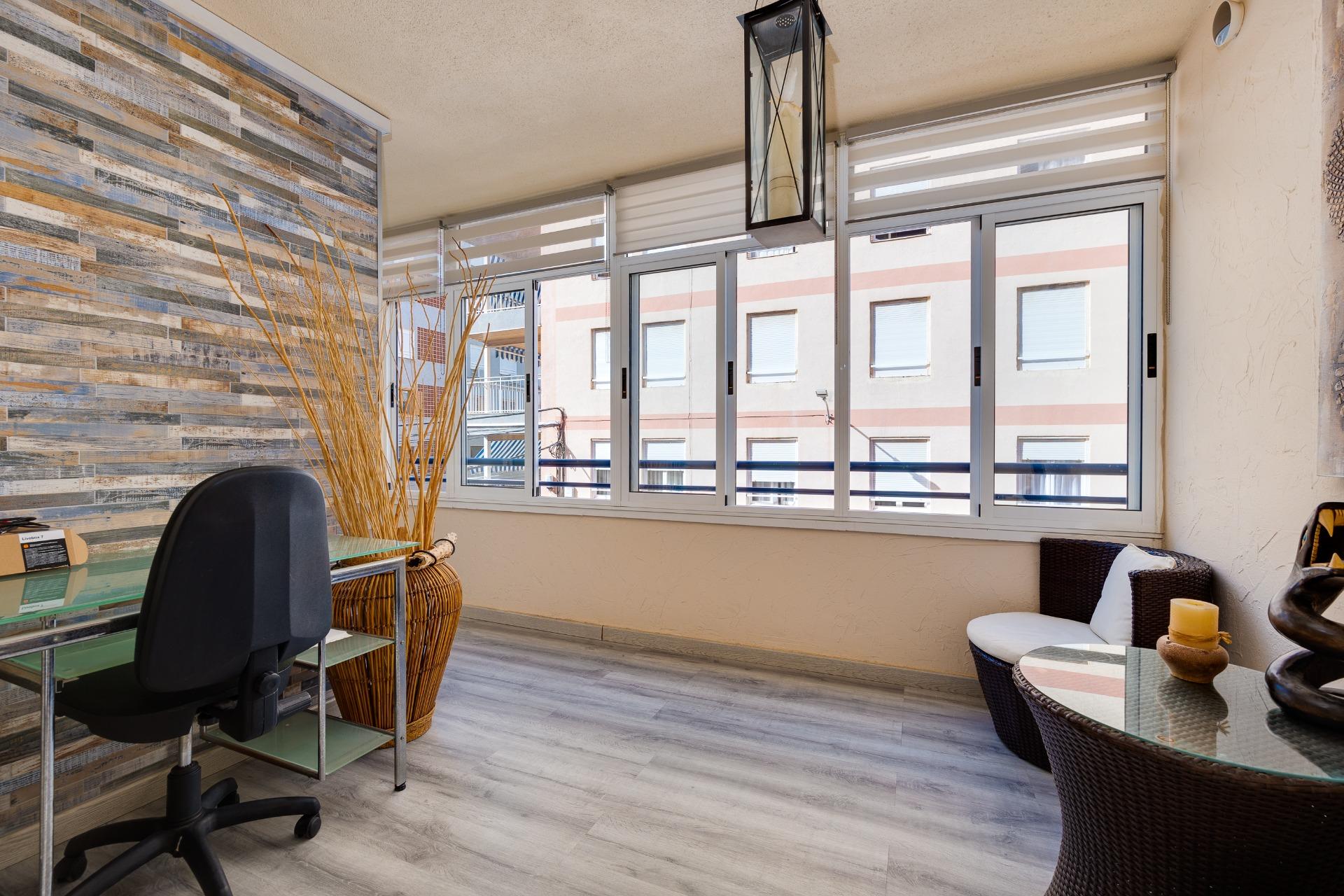 3 Bed, 2 Bath, ApartmentFor Sale, Torrevieja, Alicante