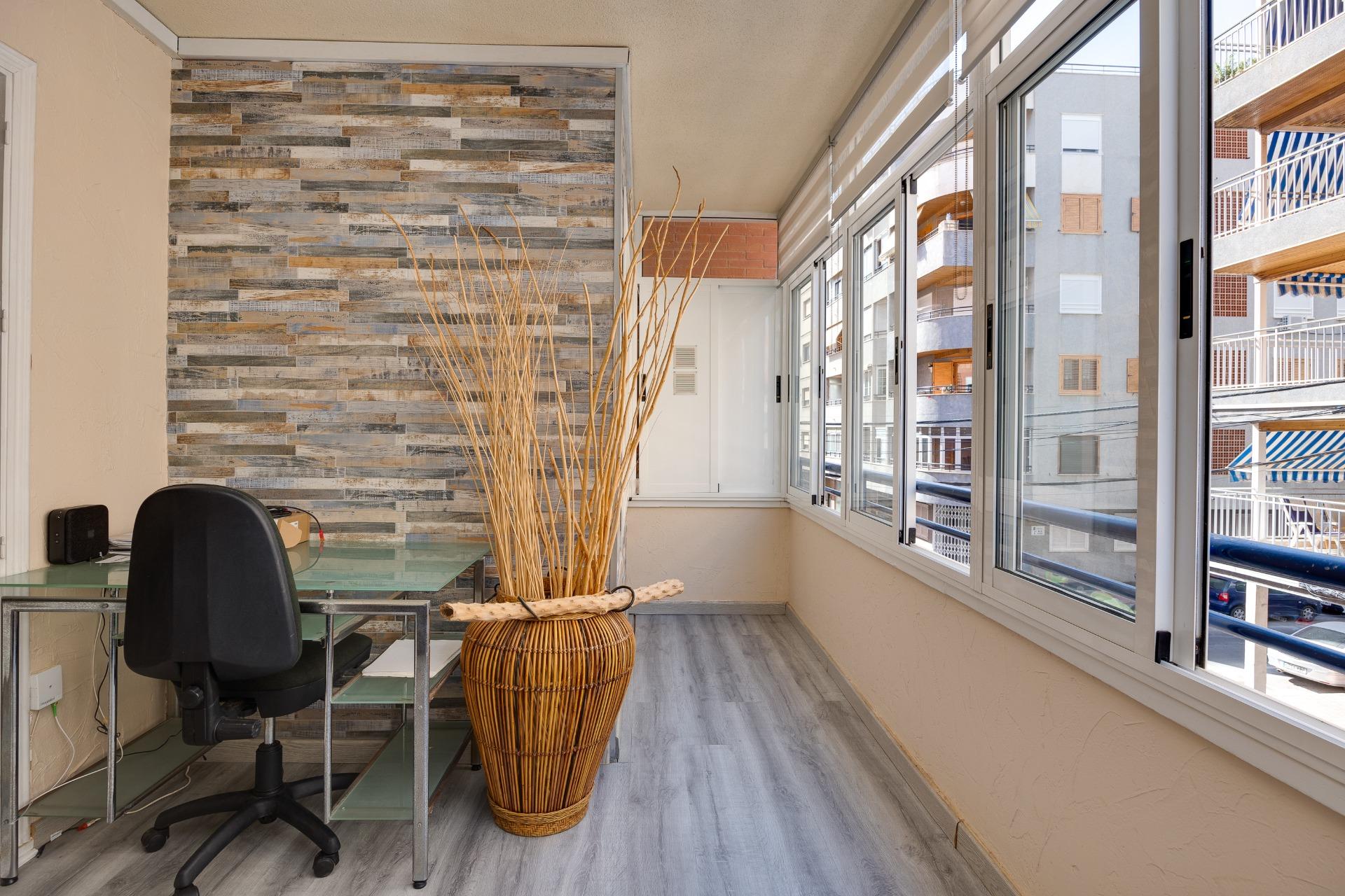 3 Bed, 2 Bath, ApartmentFor Sale, Torrevieja, Alicante