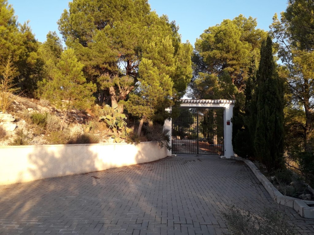 5 Bed, 3 Bath, HouseFor Sale, Torremanzanas, Alicante