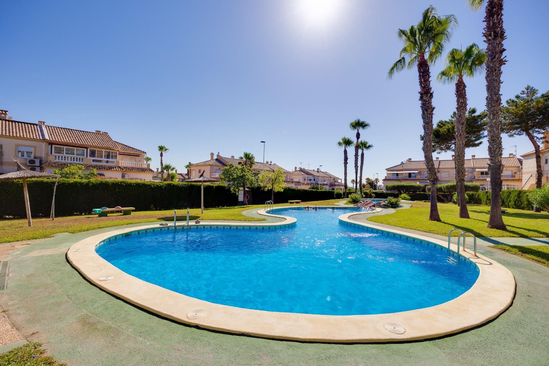 2 Bed, 1 Bath, HouseFor Sale, Torrevieja, Alicante