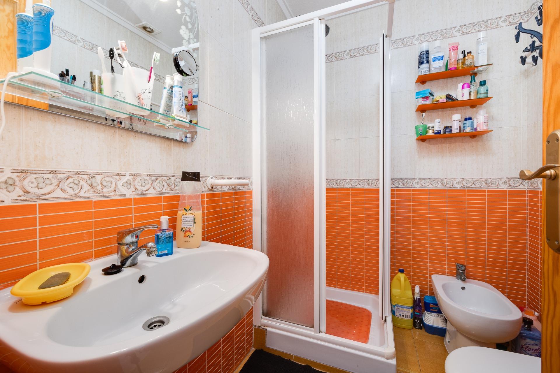 2 Bed, 1 Bath, HouseFor Sale, Torrevieja, Alicante