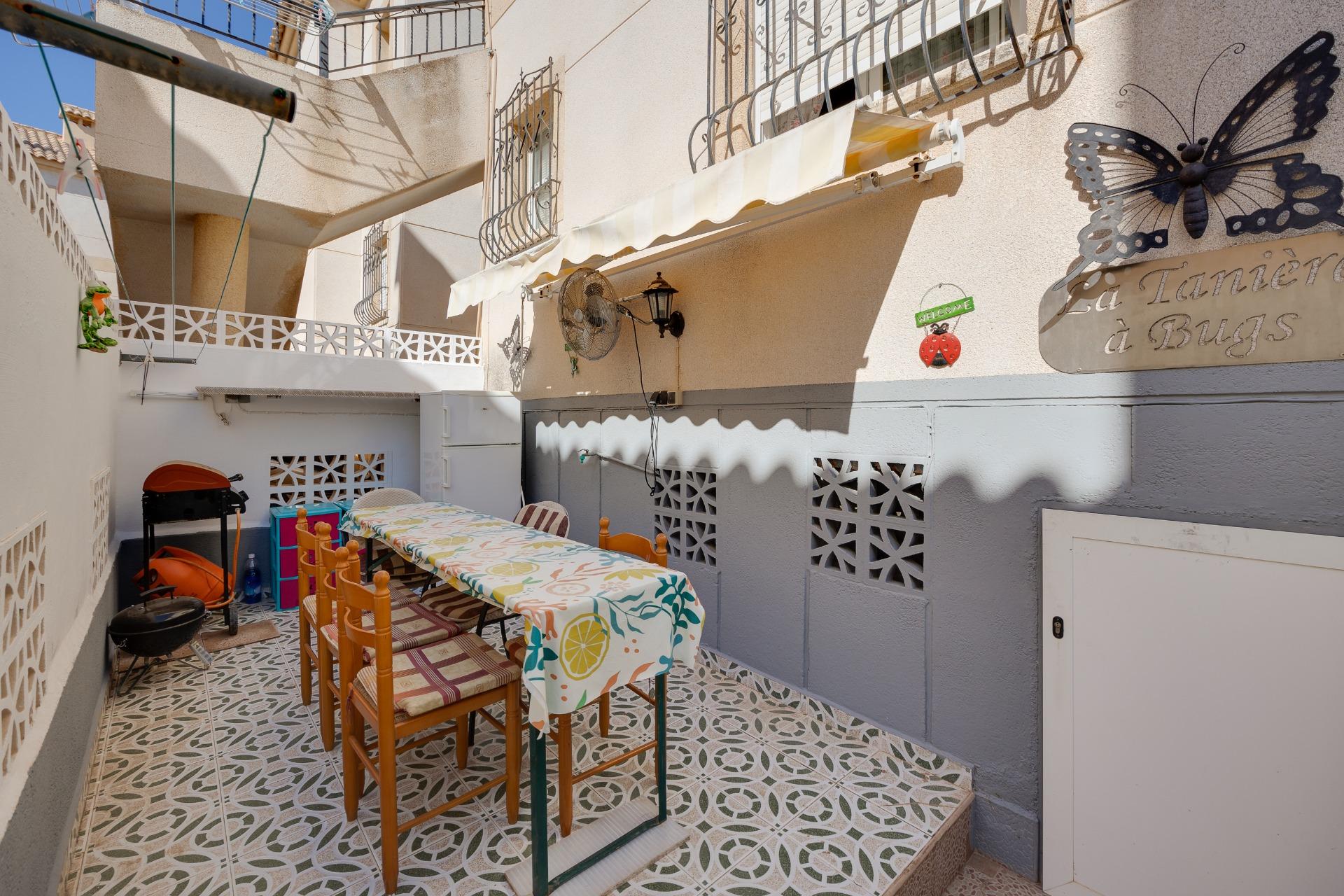 2 Bed, 1 Bath, HouseFor Sale, Torrevieja, Alicante