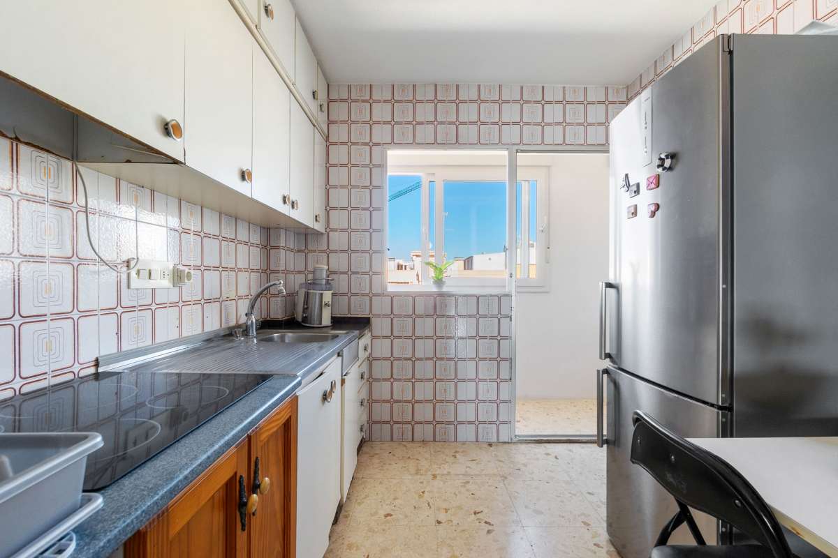 3 Bed, 2 Bath, ApartmentFor Sale, Torrevieja, Alicante
