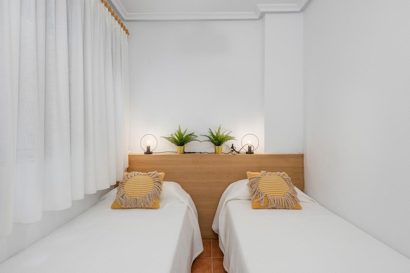 3 Bed, 2 Bath, ApartmentFor Sale, Guardamar Del Segura, Alicante